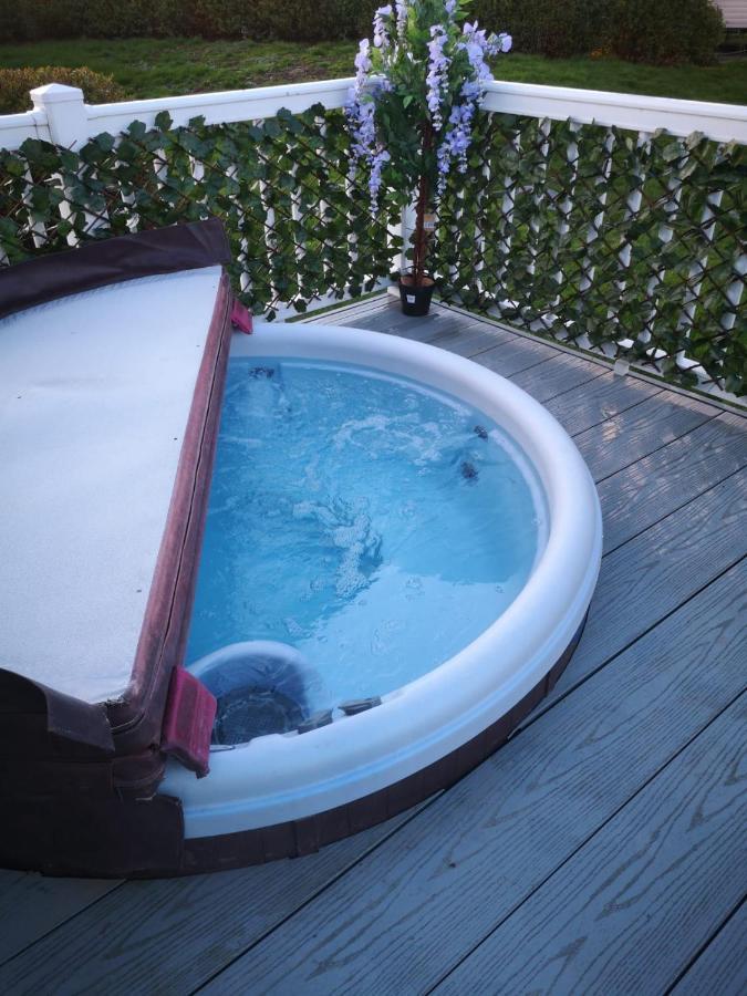 Hot Tub Hols 61 Kingfisher Court Ξενοδοχείο Tattershall Εξωτερικό φωτογραφία